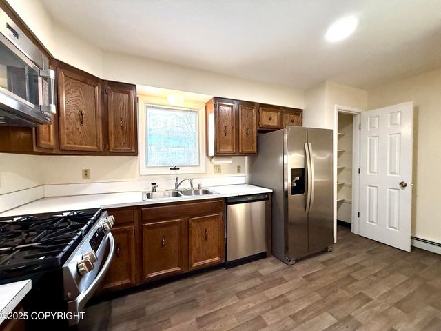 2068 Cliffside Drive, Anchorage, AK 99501