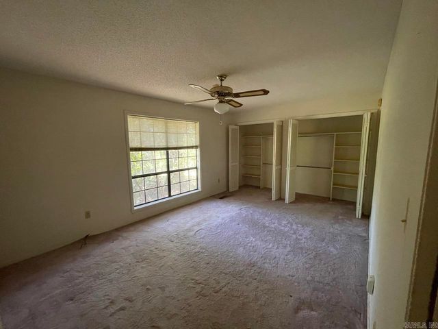 2800 Meadow Ridge, Benton, AR 72019