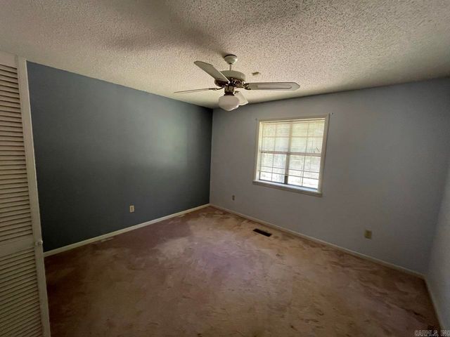 2800 Meadow Ridge, Benton, AR 72019