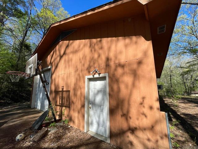 2800 Meadow Ridge, Benton, AR 72019