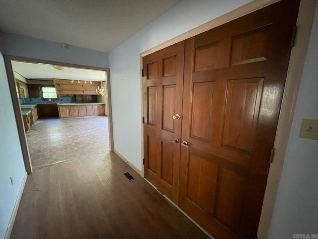 2800 Meadow Ridge, Benton, AR 72019