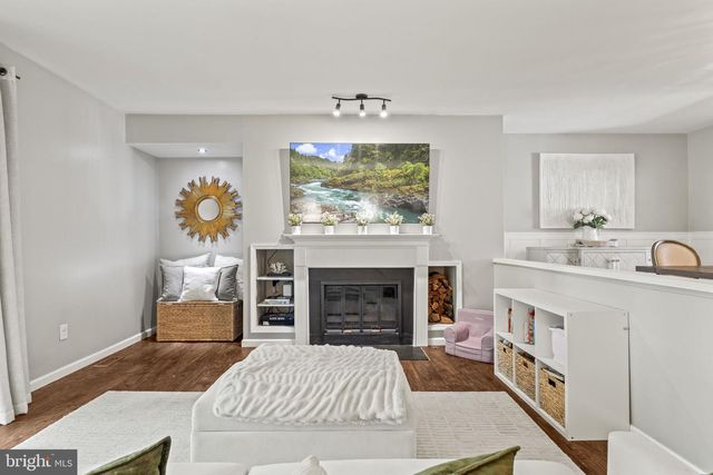907 KINGS CROFT, Cherry Hill, NJ 08034