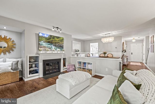 907 KINGS CROFT, Cherry Hill, NJ 08034