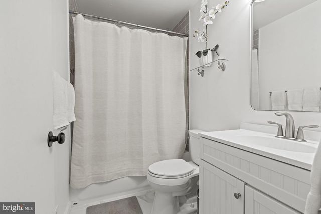 907 KINGS CROFT, Cherry Hill, NJ 08034