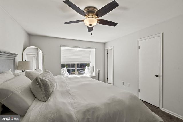 907 KINGS CROFT, Cherry Hill, NJ 08034
