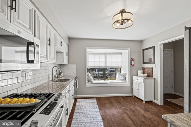 907 KINGS CROFT, Cherry Hill, NJ 08034