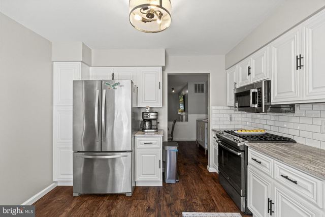 907 KINGS CROFT, Cherry Hill, NJ 08034