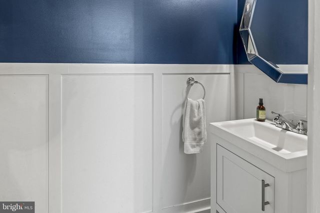 907 KINGS CROFT, Cherry Hill, NJ 08034