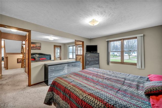 5810 Ely Vista Drive, Parma, OH 44129