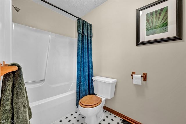 5810 Ely Vista Drive, Parma, OH 44129