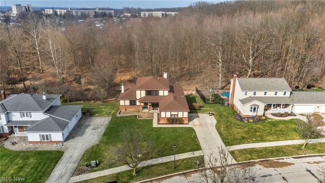 5810 Ely Vista Drive, Parma, OH 44129