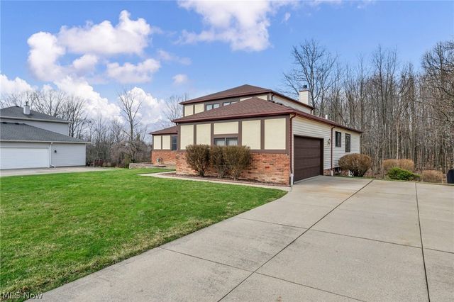 5810 Ely Vista Drive, Parma, OH 44129