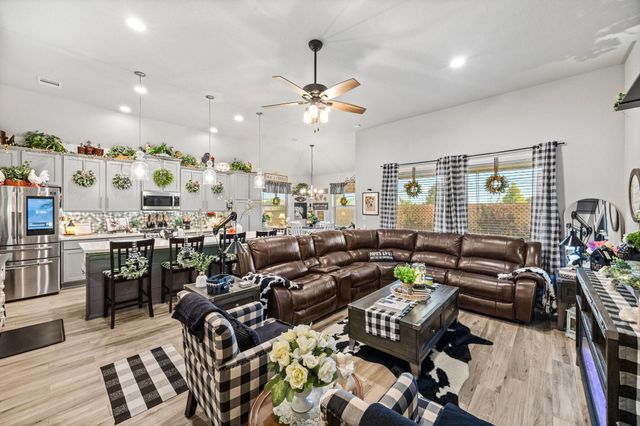 7510 Heather Arbor Trail, Pasadena, TX 77505