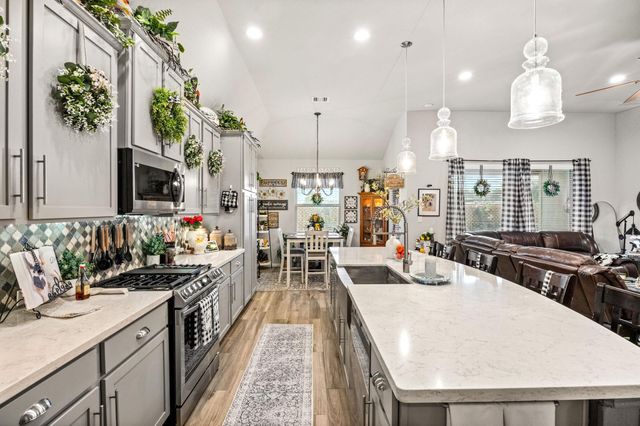 7510 Heather Arbor Trail, Pasadena, TX 77505