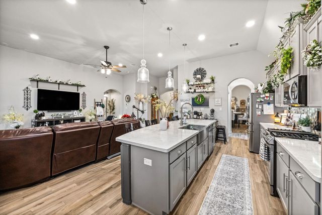7510 Heather Arbor Trail, Pasadena, TX 77505