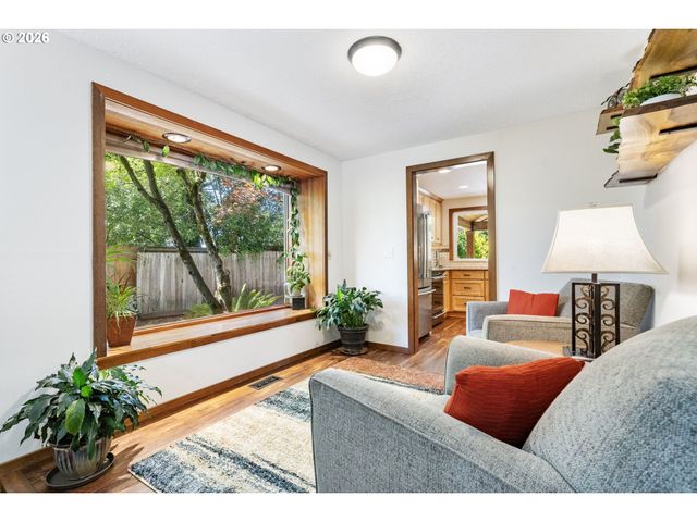 937 WILLAMINA Ave, Forest Grove, OR 97116