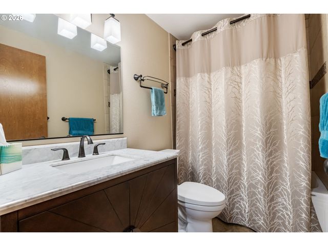 937 WILLAMINA Ave, Forest Grove, OR 97116