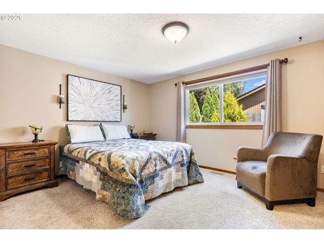 937 WILLAMINA Ave, Forest Grove, OR 97116