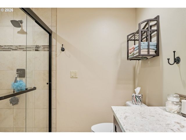 937 WILLAMINA Ave, Forest Grove, OR 97116