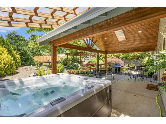 937 WILLAMINA Ave, Forest Grove, OR 97116
