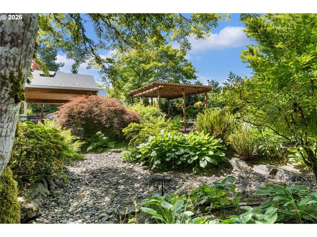 937 WILLAMINA Ave, Forest Grove, OR 97116