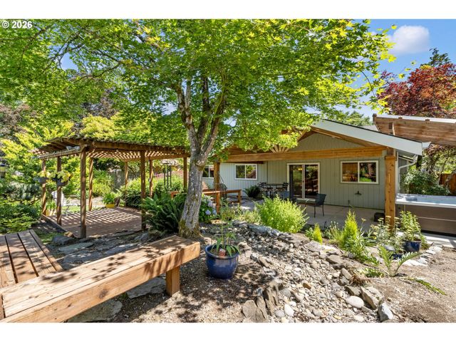 937 WILLAMINA Ave, Forest Grove, OR 97116