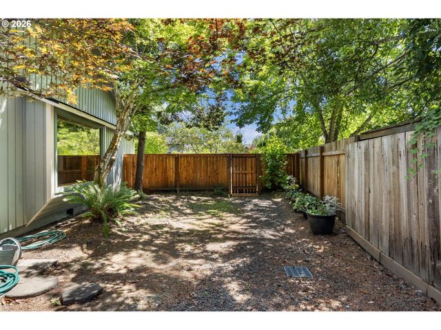 937 WILLAMINA Ave, Forest Grove, OR 97116