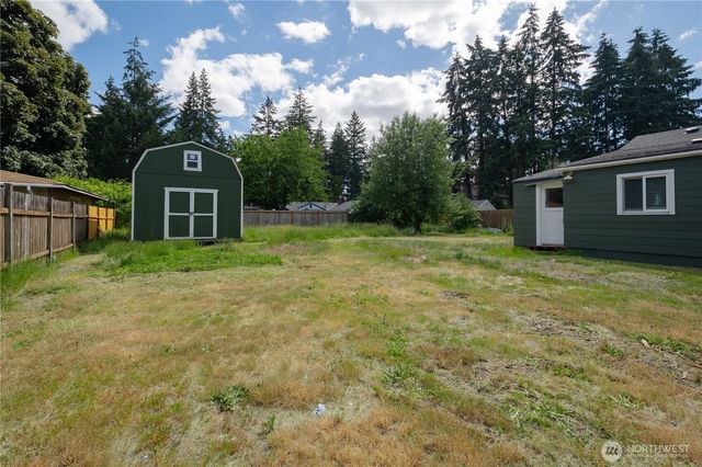 9028 Highland Avenue SW, Lakewood, WA 98498