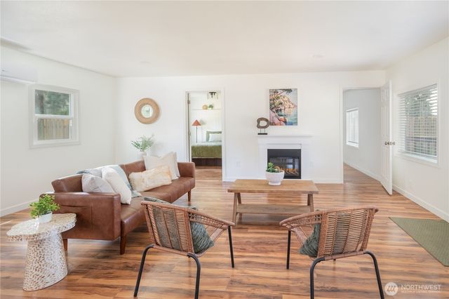 9028 Highland Avenue SW, Lakewood, WA 98498
