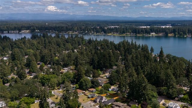 9028 Highland Avenue SW, Lakewood, WA 98498