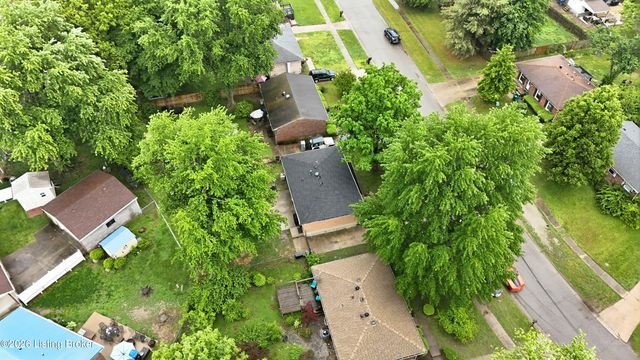 10203 Waycross Ave, Louisville, KY 40229