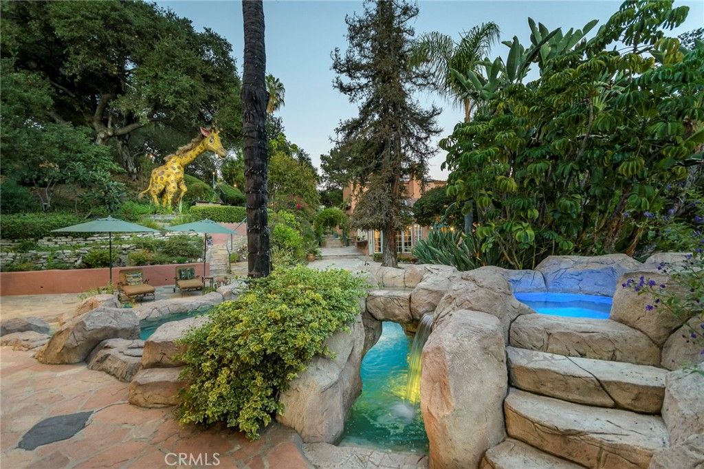 2401 Cascadia Drive, Glendale, CA 91206 — photo 4