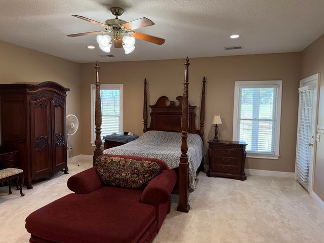 695 MIDDLEBURG RD, Hickory Valley, TN 38042