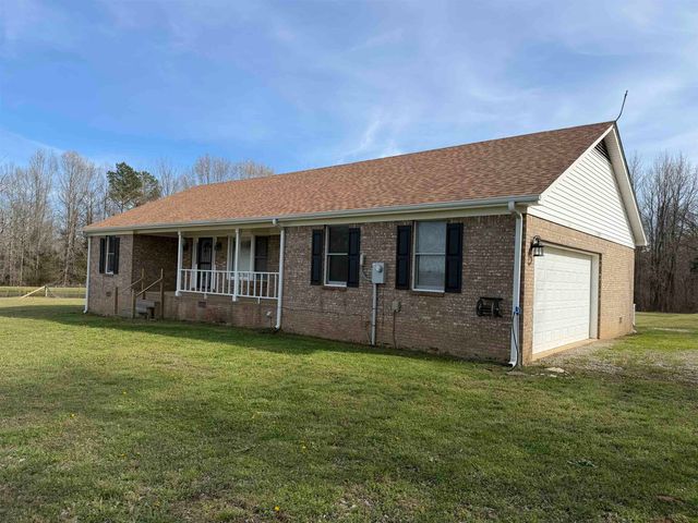695 MIDDLEBURG RD, Hickory Valley, TN 38042