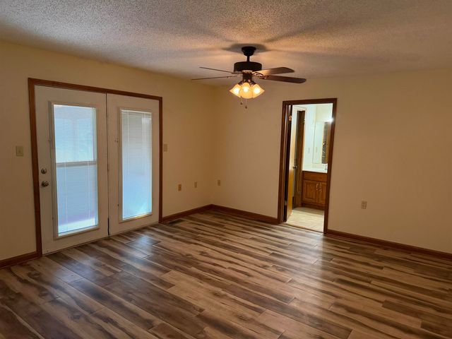 695 MIDDLEBURG RD, Hickory Valley, TN 38042