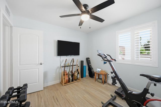 202 E SHARON Avenue, Phoenix, AZ 85022