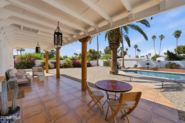 202 E SHARON Avenue, Phoenix, AZ 85022