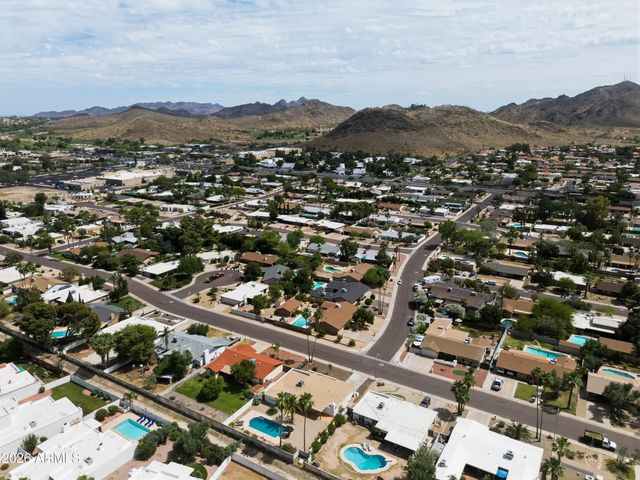 202 E SHARON Avenue, Phoenix, AZ 85022