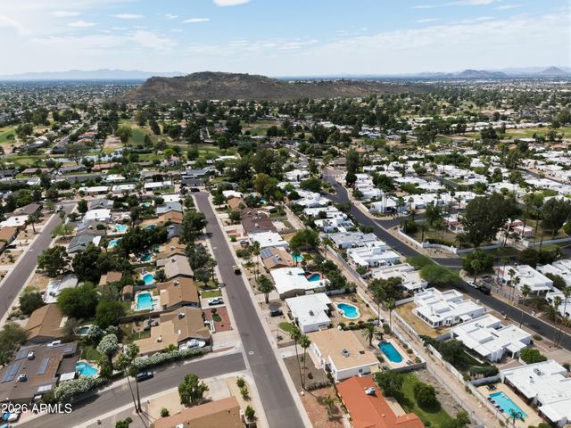 202 E SHARON Avenue, Phoenix, AZ 85022