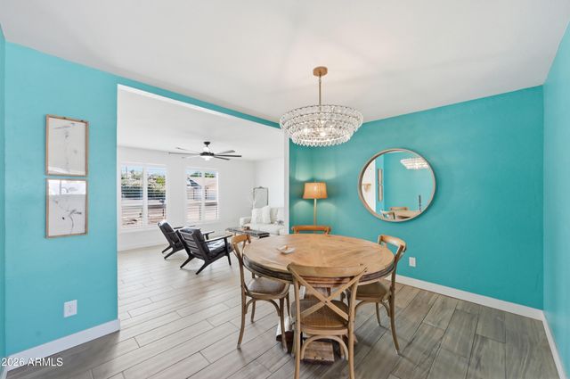 202 E SHARON Avenue, Phoenix, AZ 85022