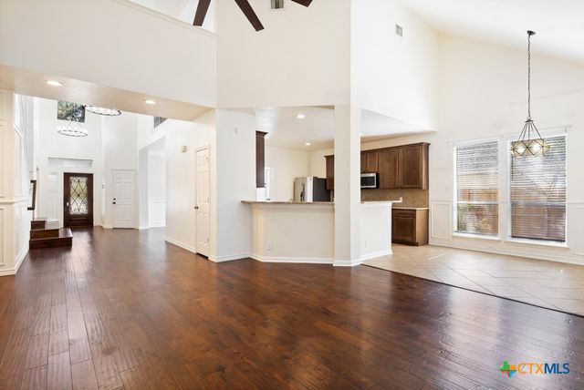 2994 Palomino Pass, Seguin, TX 78155