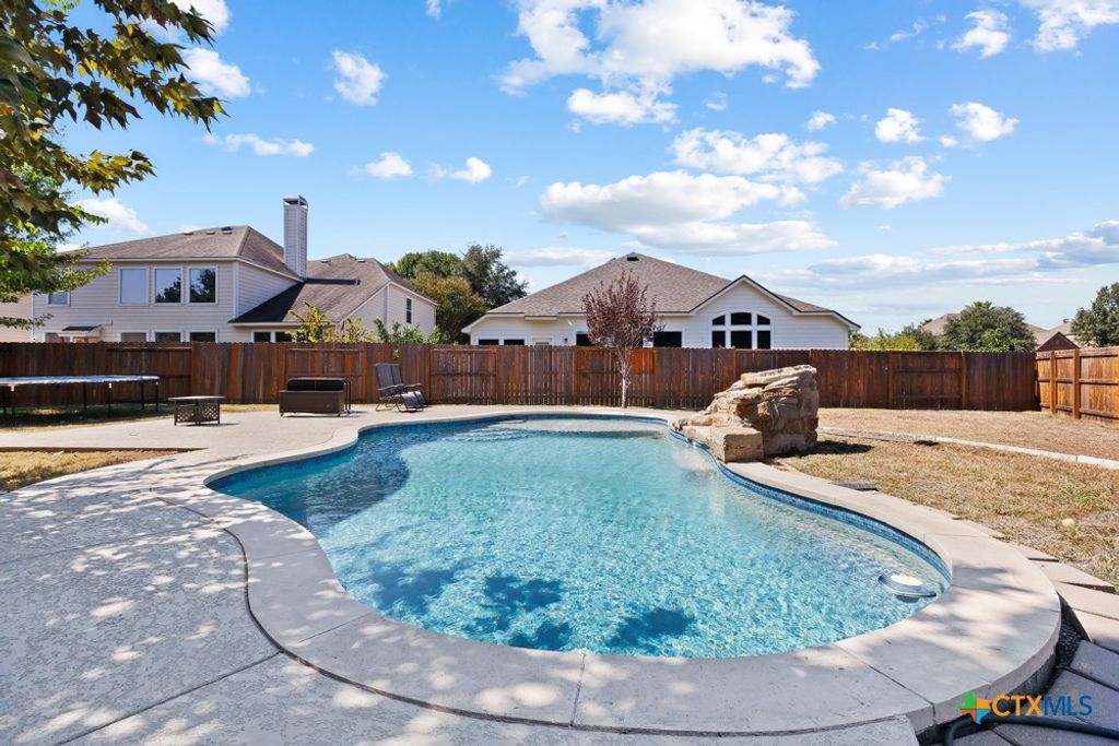 2994 Palomino Pass, Seguin, TX 78155