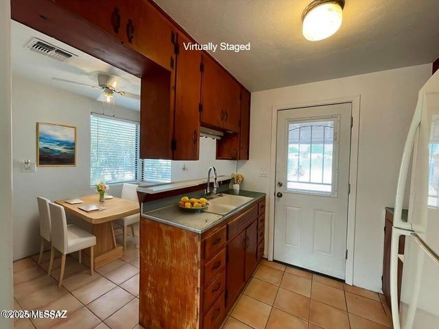 2731 N La Verne Avenue, Tucson, AZ 85712