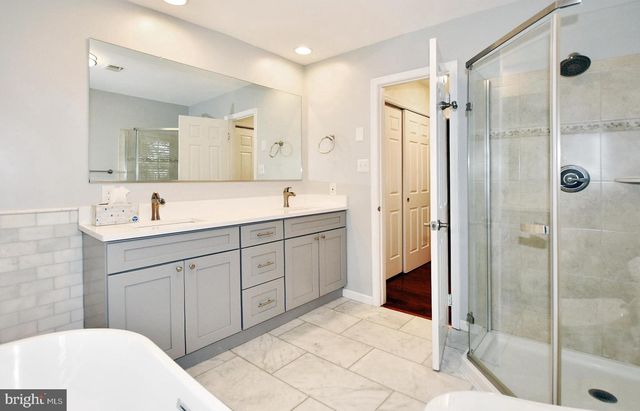 10121 CRESTBERRY PL, Bethesda, MD 20817