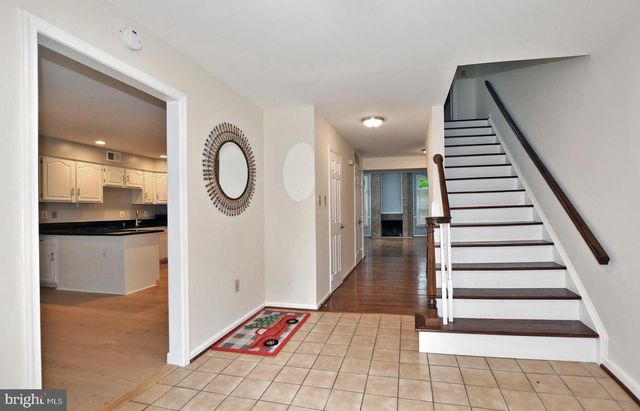 10121 CRESTBERRY PL, Bethesda, MD 20817