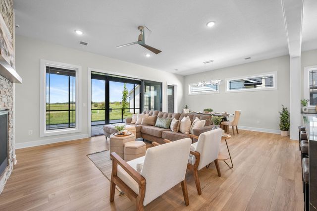 8374 W Waterway Ct, Maize, KS 67101