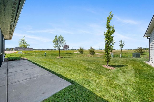 8374 W Waterway Ct, Maize, KS 67101