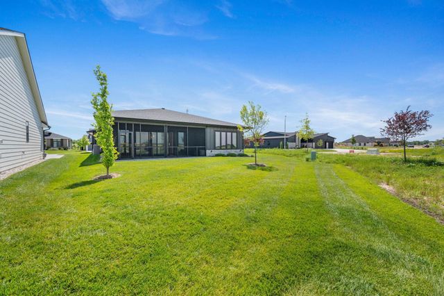 8374 W Waterway Ct, Maize, KS 67101