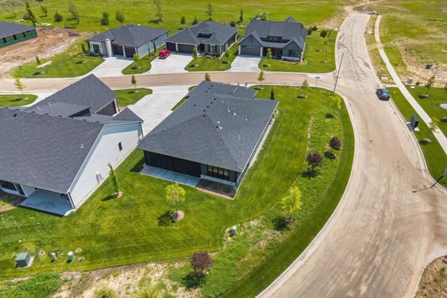 8374 W Waterway Ct, Maize, KS 67101