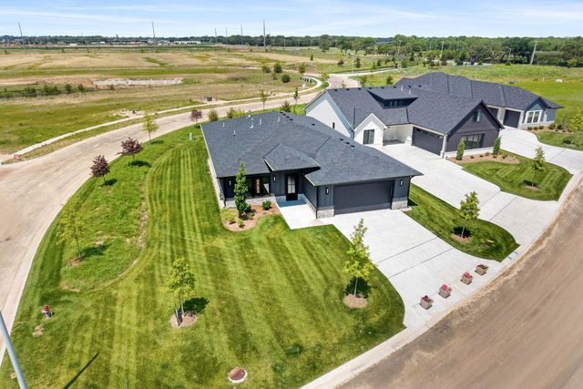 8374 W Waterway Ct, Maize, KS 67101